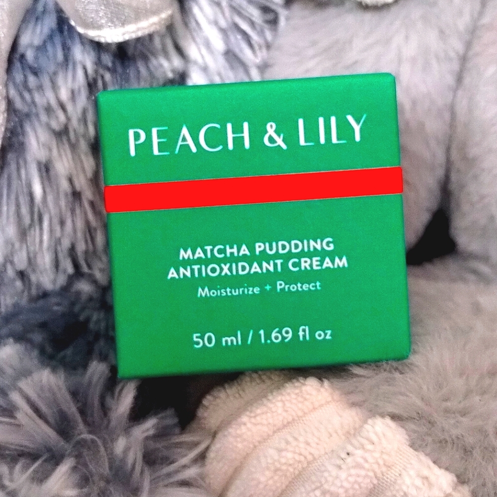 Peach & Lilly matcha antioxidant face moisturizer